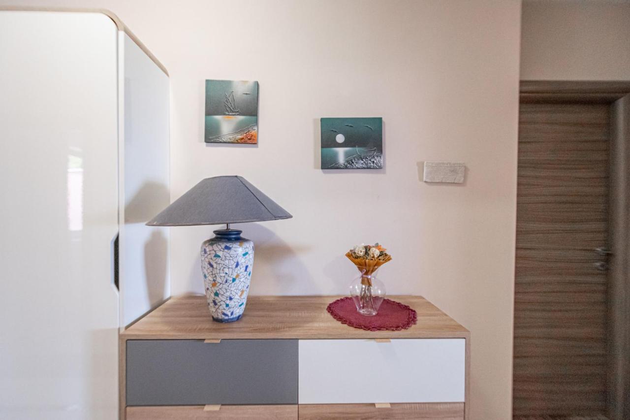 Two-Bedroom Apartment In Crikvenica Xcvii Eksteriør billede