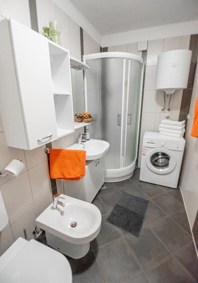 Two-Bedroom Apartment In Crikvenica Xcvii Eksteriør billede