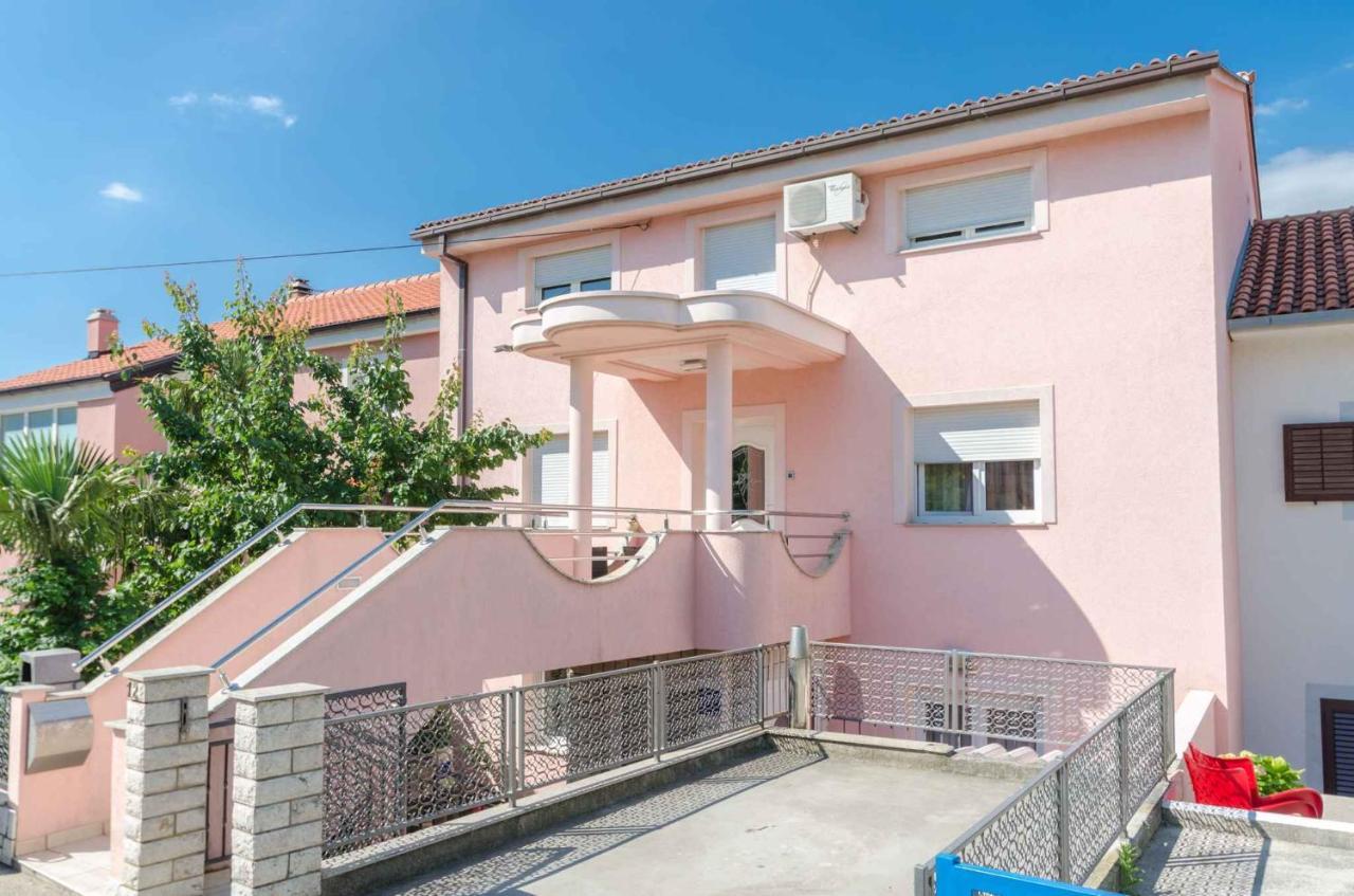 Two-Bedroom Apartment In Crikvenica Xcvii Eksteriør billede