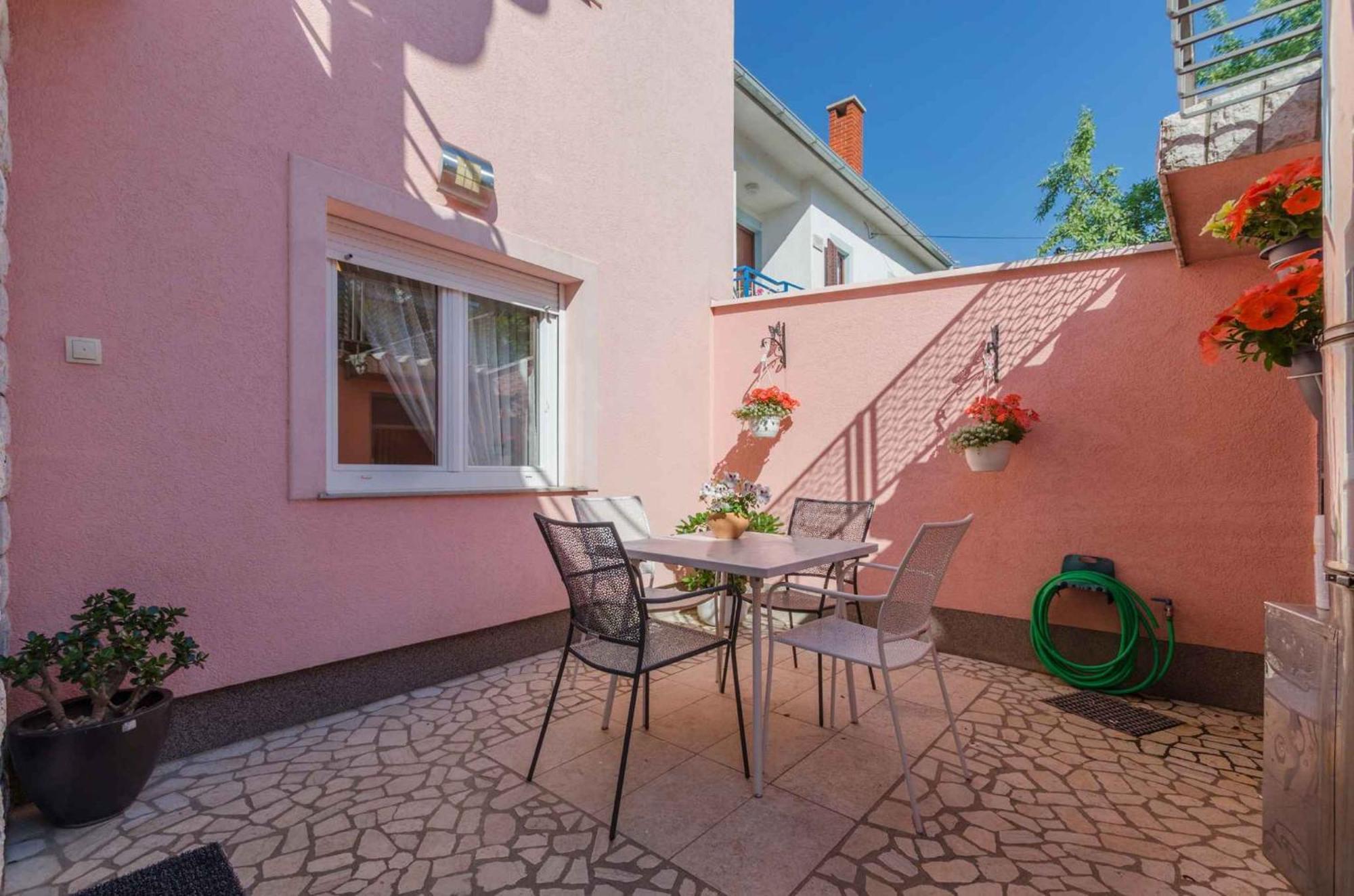 Two-Bedroom Apartment In Crikvenica Xcvii Eksteriør billede